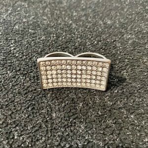 💍 silver 2 finger ring with ✨ rhinestones ✨